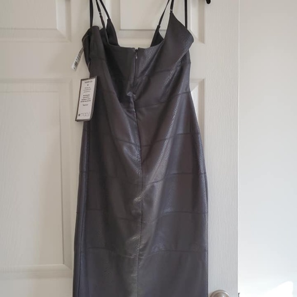 Snake Embossed Faux-Leather Bandage Dress. - Picture 5 of 6